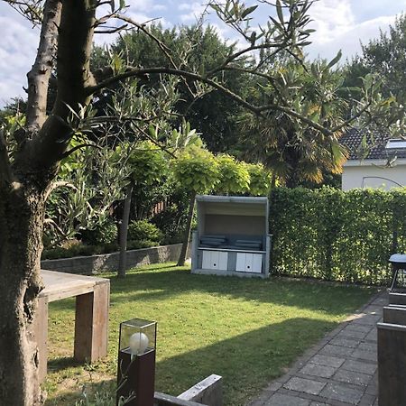 Holiday Home Beach Bubbles - Near The Beach With Big Garden - Not For Companies Ouddorp Bagian luar foto