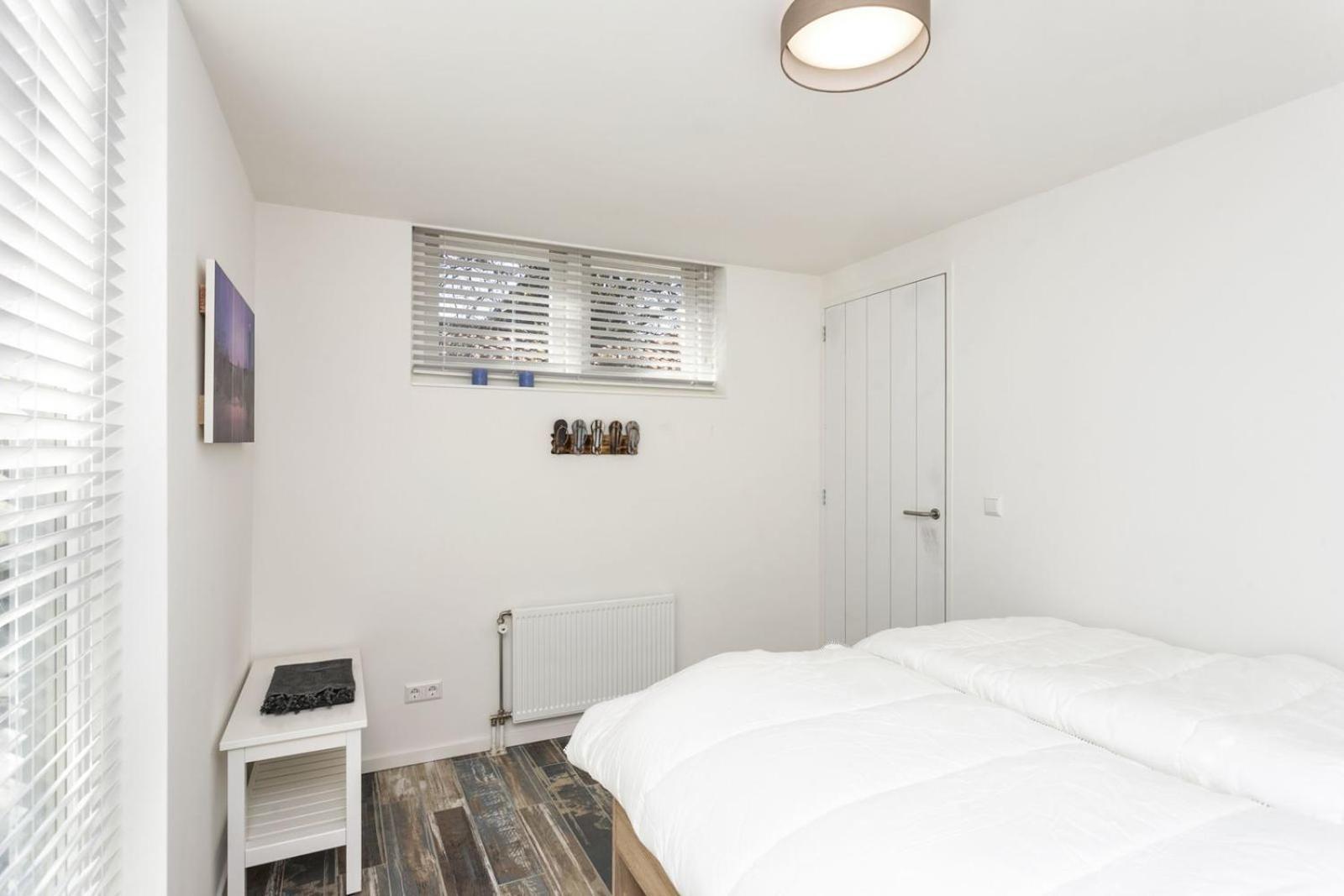 Holiday Home Beach Bubbles - Near The Beach With Big Garden - Not For Companies Ouddorp Bagian luar foto