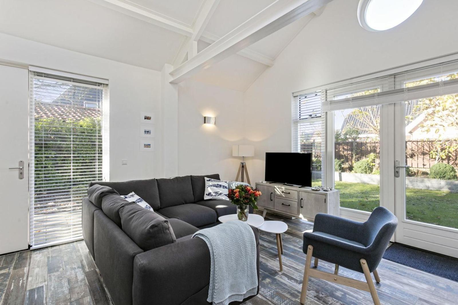 Holiday Home Beach Bubbles - Near The Beach With Big Garden - Not For Companies Ouddorp Bagian luar foto