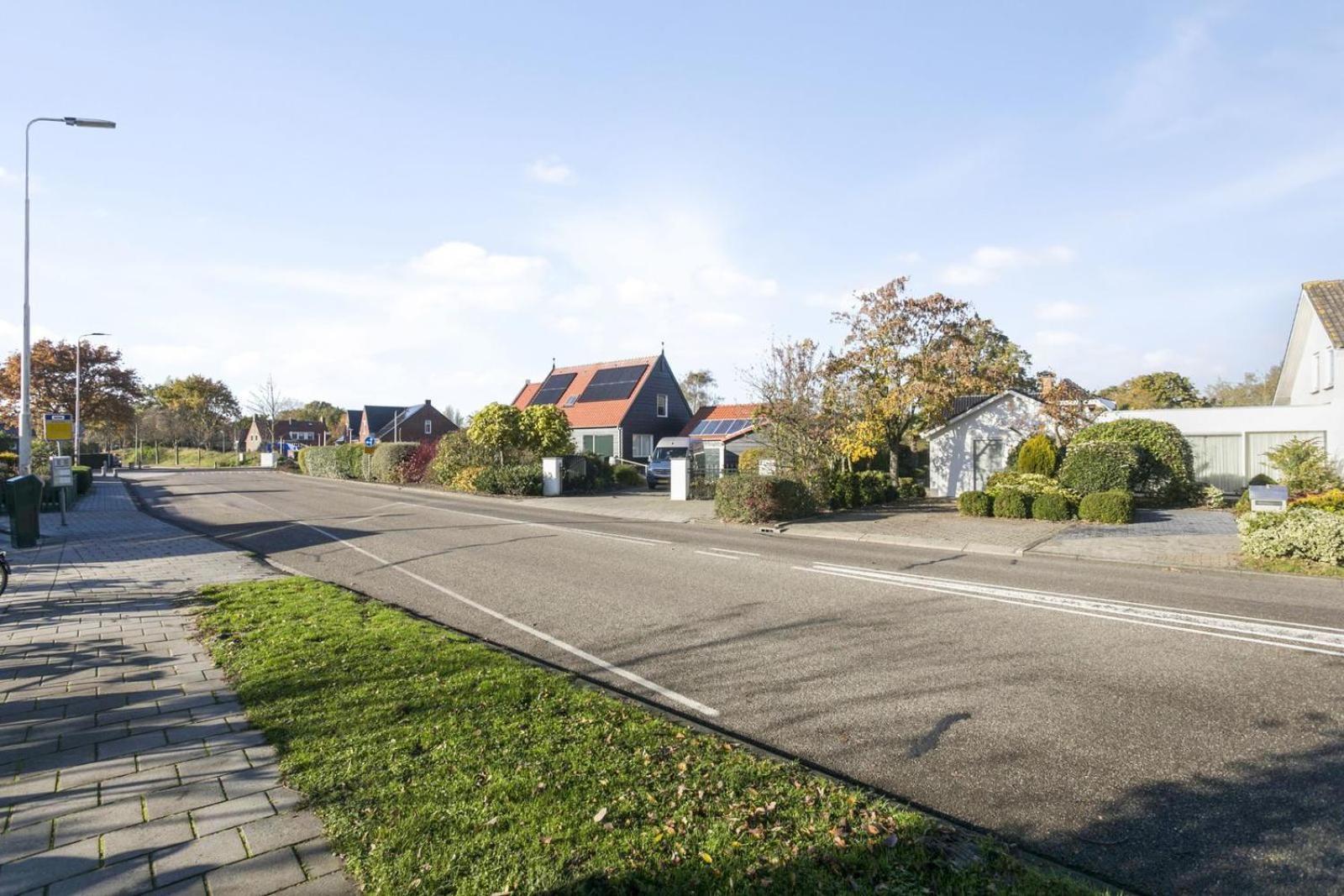 Holiday Home Beach Bubbles - Near The Beach With Big Garden - Not For Companies Ouddorp Bagian luar foto