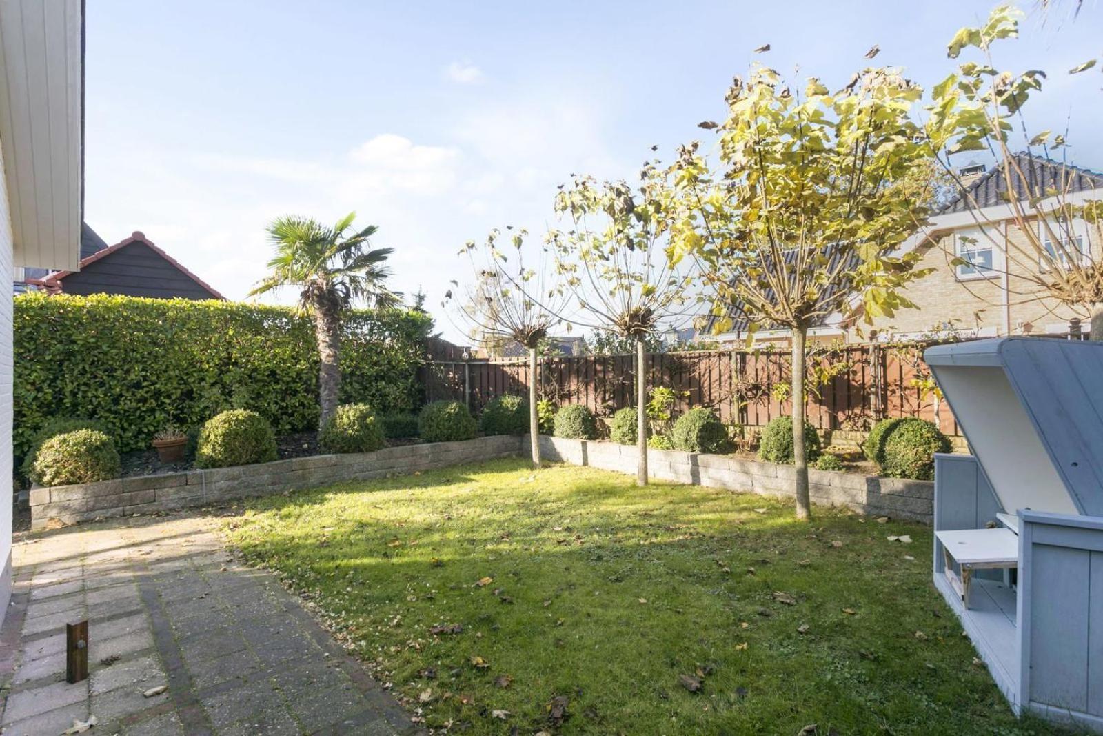 Holiday Home Beach Bubbles - Near The Beach With Big Garden - Not For Companies Ouddorp Bagian luar foto