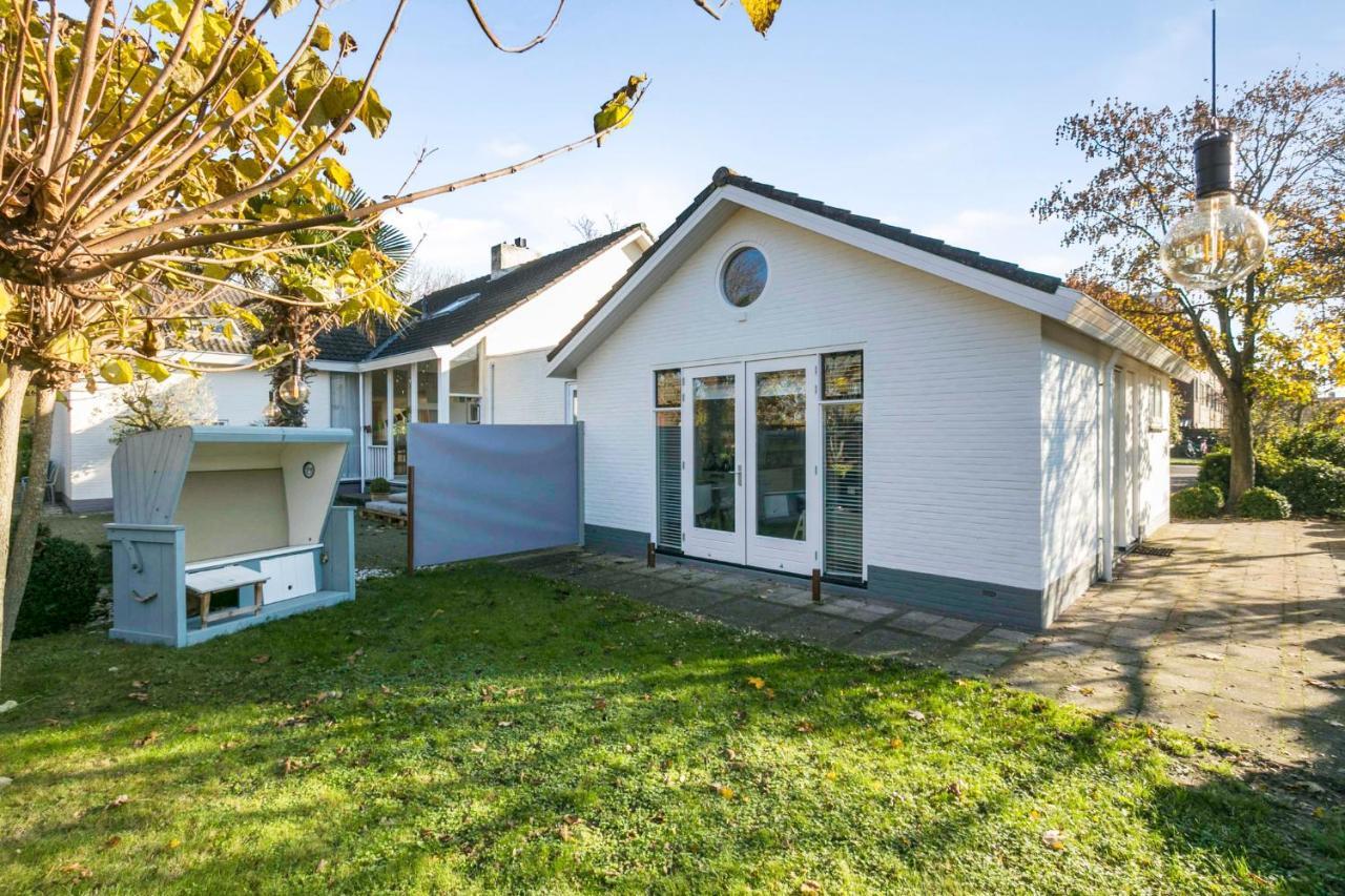 Holiday Home Beach Bubbles - Near The Beach With Big Garden - Not For Companies Ouddorp Bagian luar foto
